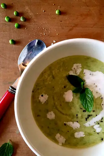 Recette de Soupe petits pois et noix de coco