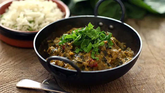 Poulet aux épinards à l’indienne (Palak, ou Saag paneer)