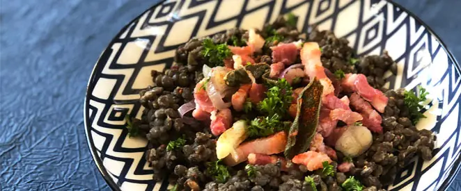 Salade de lentilles vertes aux lardons