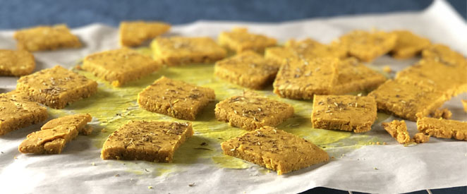 Biscuits salés au curcuma