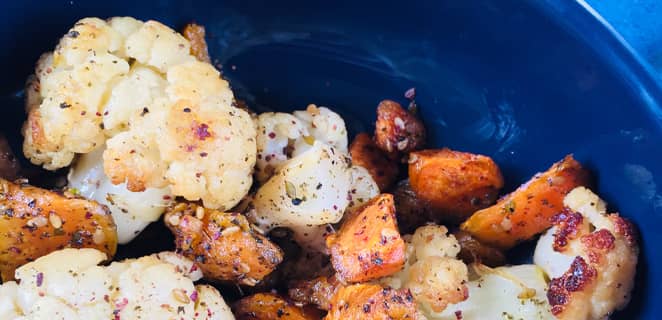 Patates douces et chou-fleur rôtis