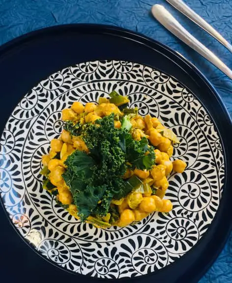 Curry de pois chiches et chou kale