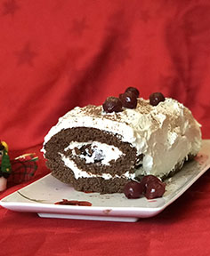 Bûche de Noël sans gluten façon forêt noire