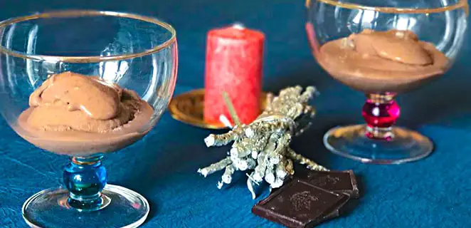 Crème glacée chocolat-whisky sans sorbetière