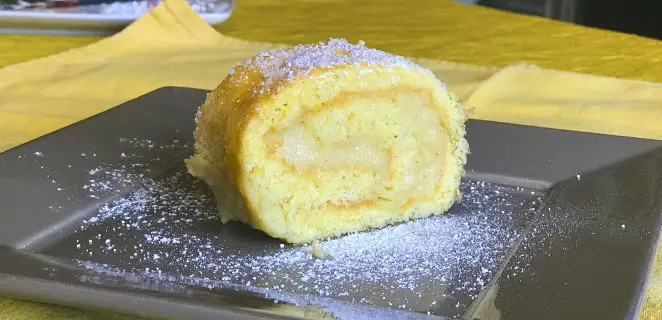 Gâteau roulé à la crème pâtissière sans gluten