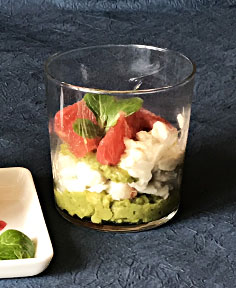 Verrine de crabe à l’avocat et au pamplemousse