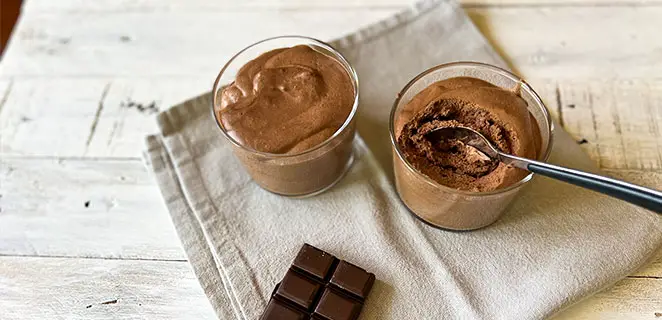 Mousse au chocolat vegan à l’aquafaba (l’eau de pois chiches)