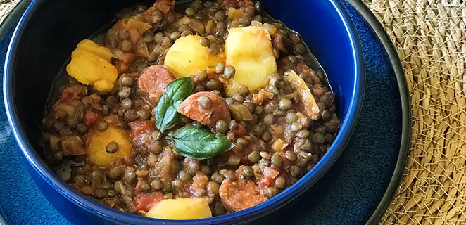 Lentilles au chorizo et pommes de terre