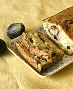 Cake salé aux figues fraîches, chèvre et prosciutto (sans gluten)