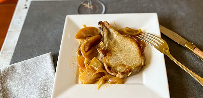 Côtes de porc aux pommes fruits et sirop d’érable