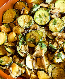 Poêlée de courgettes et champignons au curry