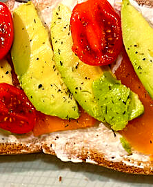 Tartines gourmandes avocat saumon fumé