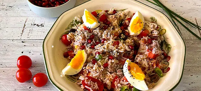 Salade de riz au thon et à la grenade