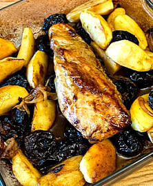 Filet mignon de porc aux pruneaux et pommes