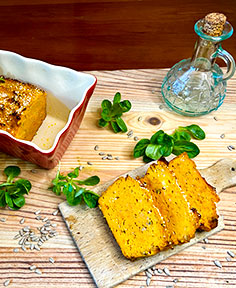 Cake salé à la patate douce et graines de tournesol