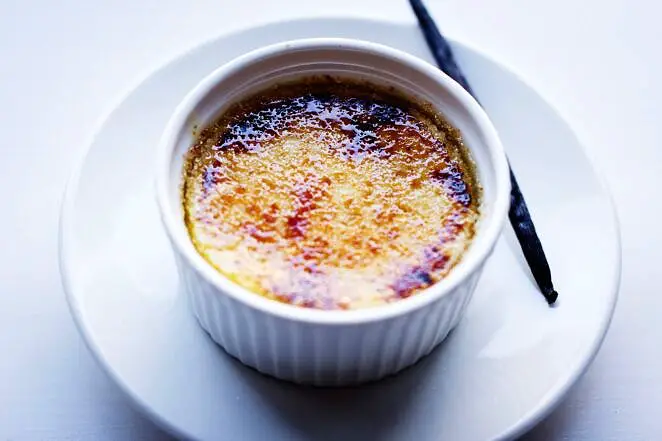 Crème brûlée à la vanille de Madagascar sans lactose