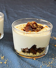 Verrines de pommes caramélisées au fromage blanc de brebis