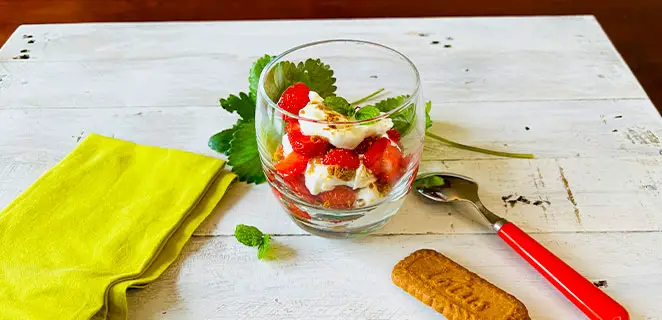 Verrines fraises et mascarpone aux spéculos