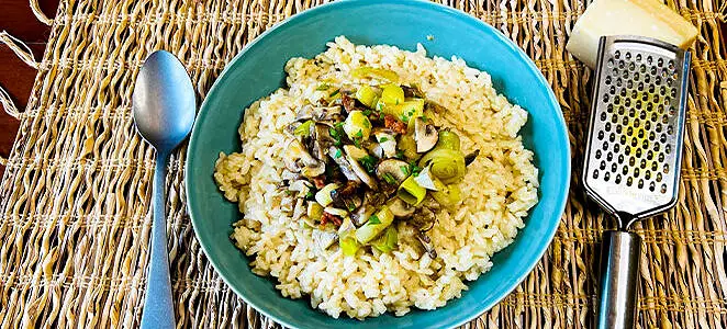 Risotto à l’émincé de poireaux, champignons et chorizo