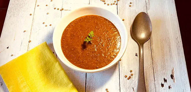 Velouté de lentilles à la tomate