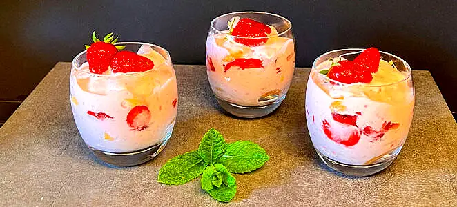 Tiramisu à la fraise (sans œufs)