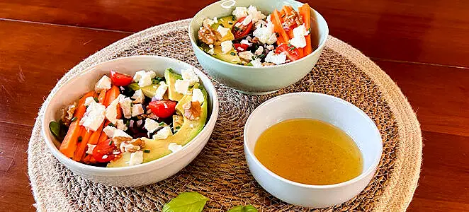 Poke bowl betterave, avocat et feta