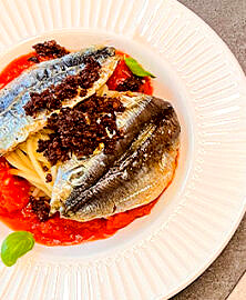 Spaghetti aux sardines grillées