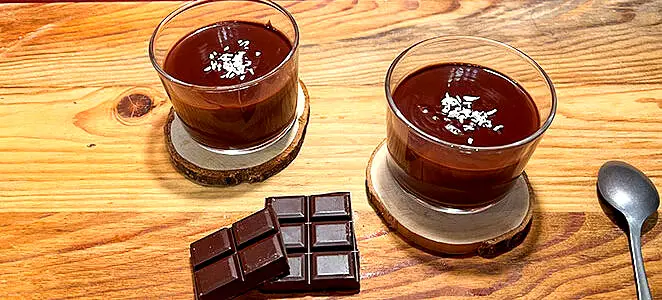 Petites crèmes au chocolat à deux ingrédients