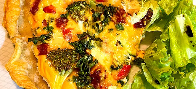 Tarte d’hiver au brocoli et poivron rouge