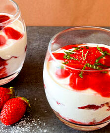 Verrines Ă la fraise et ricotta
