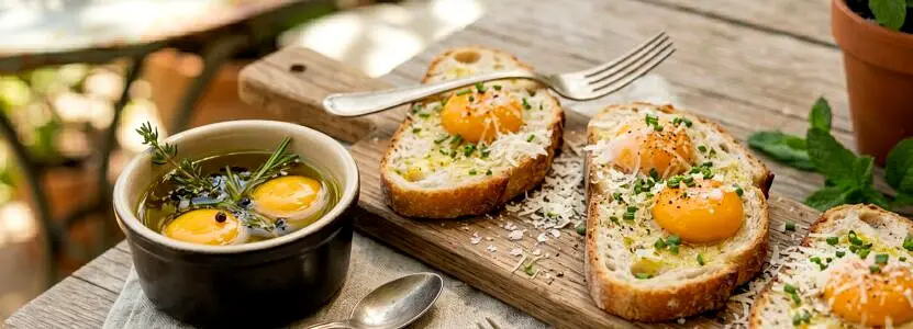 Tartines aux jaunes d’œufs confits (technique de chef à la maison)