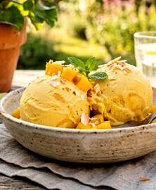 Glace à la mangue 3 ingrédients (sans sorbetière, vegan)