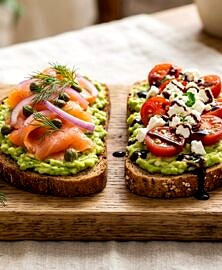 Avocado toast 4 façons (sans gluten, brunch parfait)