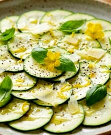 Carpaccio de courgettes au citron et parmesan (5 min)